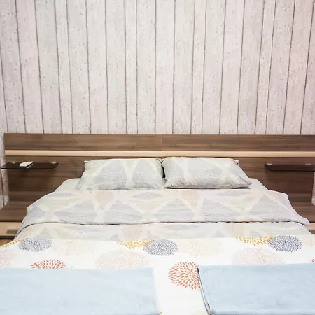 Large 2 Bedrooms Flat - Center - In Front Of The Апартамент