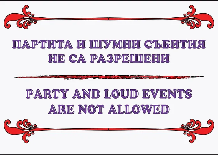 Large 2 Bedrooms Flat - Center - In Front Of The Apartment *