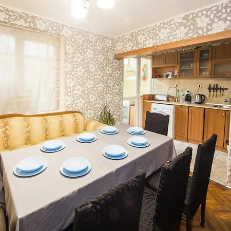 Large Flat With Extra Beds - Center - In Front Of The *