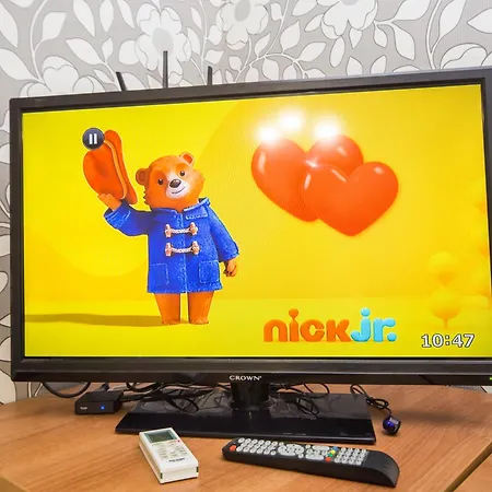 Large 2 Bedrooms Flat - Center - In Front Of The Lejlighed