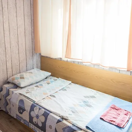 Large Flat With Extra Beds - Center - In Front Of The Апартаменти *